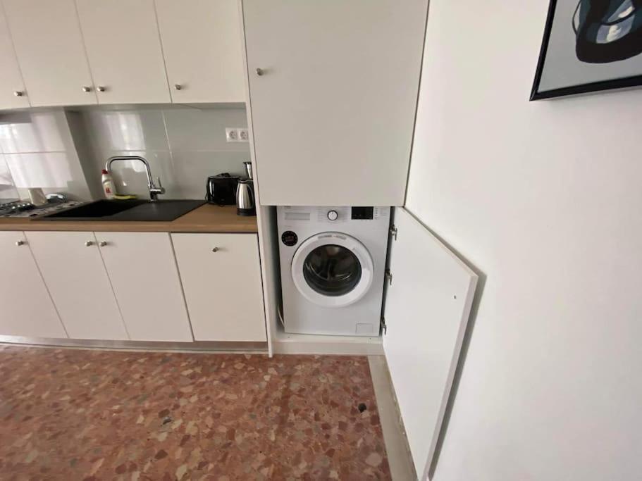 New! Flower Patio House 2 Bdr - Bbq - Wash Machine Lávrion Dış mekan fotoğraf