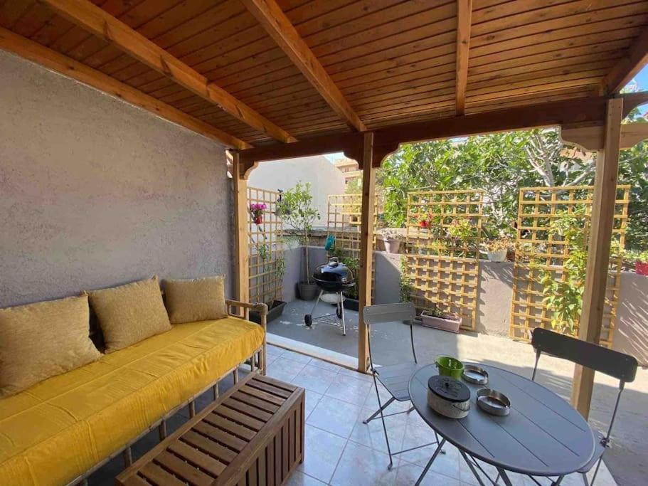 New! Flower Patio House 2 Bdr - Bbq - Wash Machine Lávrion Dış mekan fotoğraf